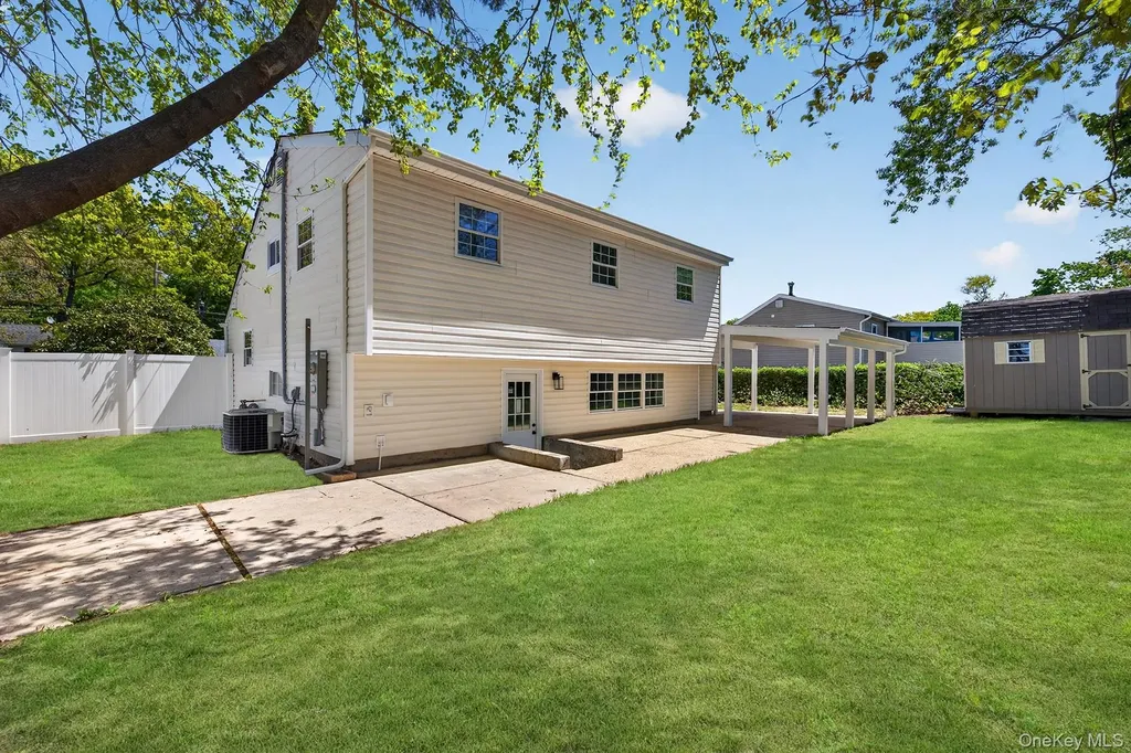 23 Champlain Street Port Jefferson NY 11776