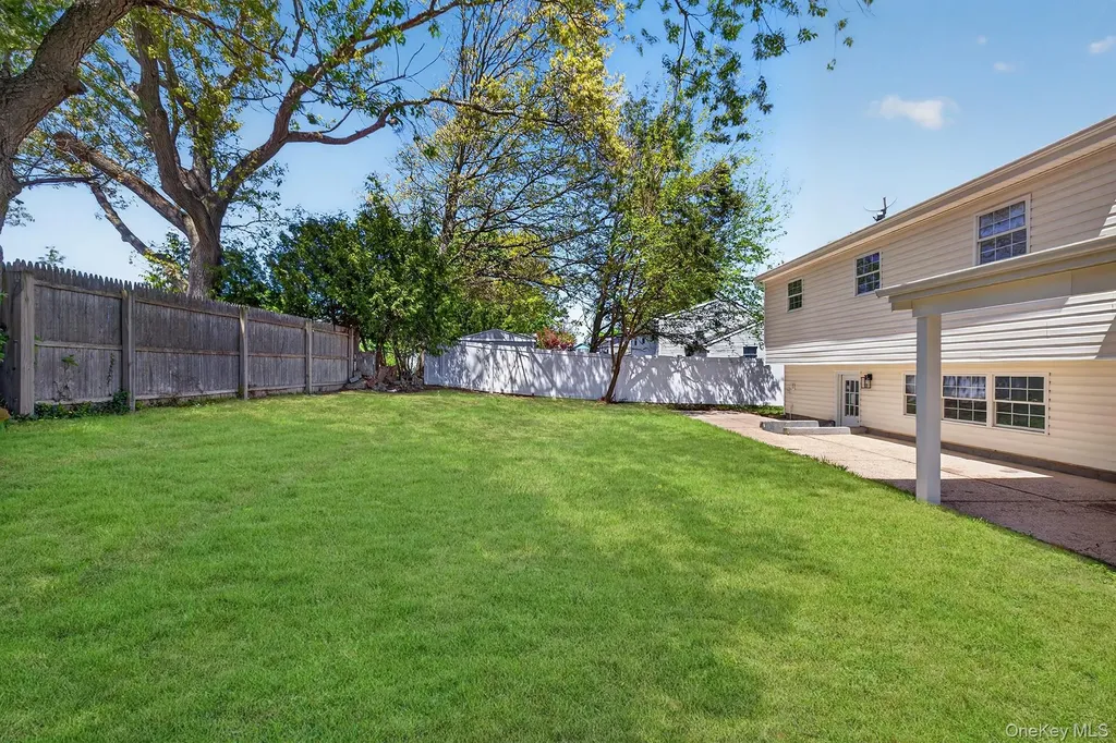 23 Champlain Street Port Jefferson NY 11776