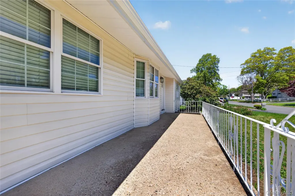 23 Champlain Street Port Jefferson NY 11776