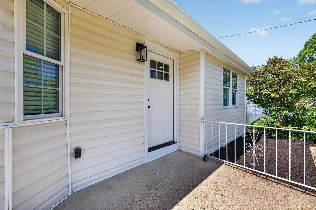23 Champlain Street Port Jefferson NY 11776
