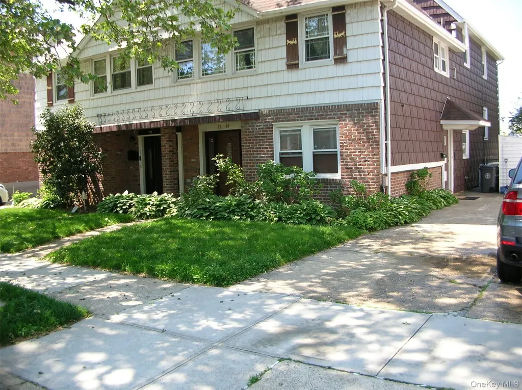 57-04 Cloverdale Boulevard Oakland Gardens NY 11364