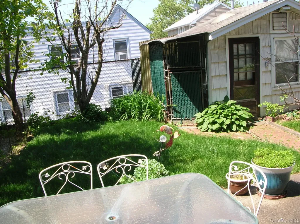 57-04 Cloverdale Boulevard Oakland Gardens NY 11364