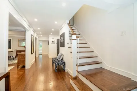 10 Loewen Court Rye NY 10580