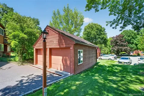204 Autumn Lane Brewster NY 10509