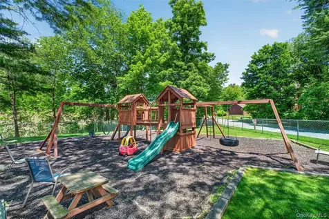 204 Autumn Lane Brewster NY 10509