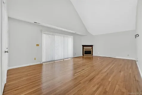 204 Autumn Lane Brewster NY 10509