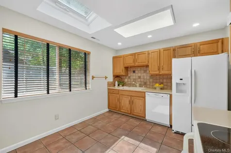 204 Autumn Lane Brewster NY 10509