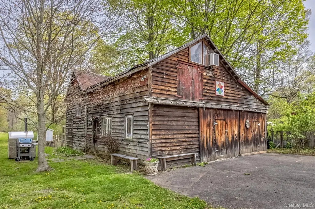 70 Store Accord NY 12404