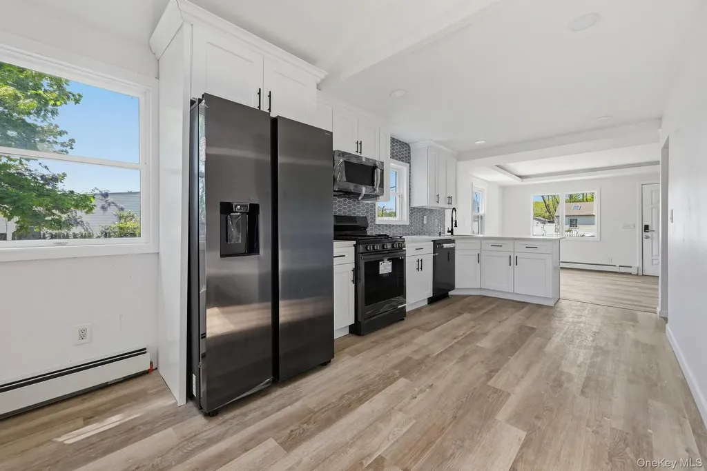 284 15th Street West Babylon NY 11704