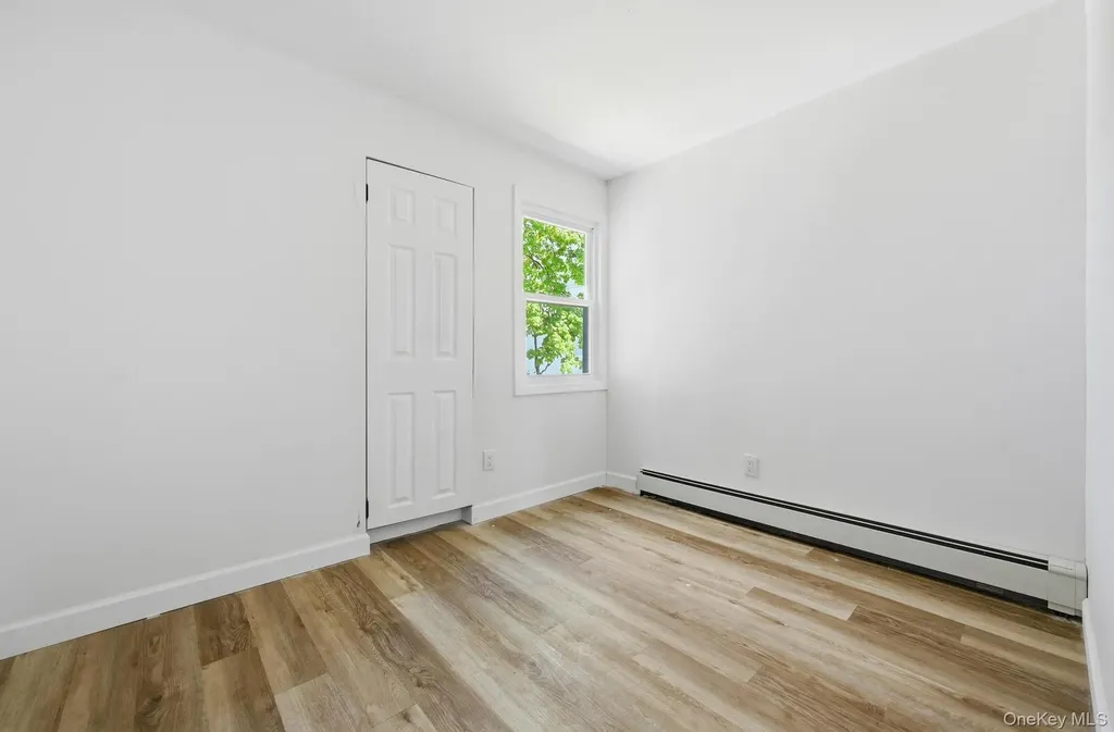 284 15th Street West Babylon NY 11704
