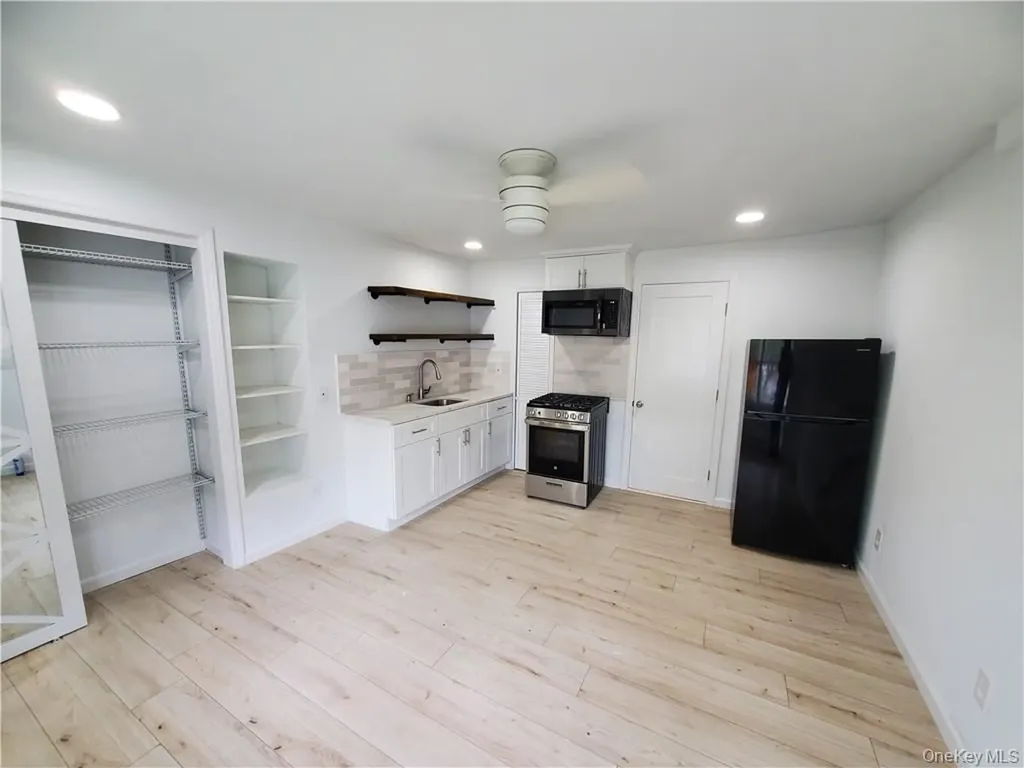 11 Franklin Avenue Pearl River NY 10965