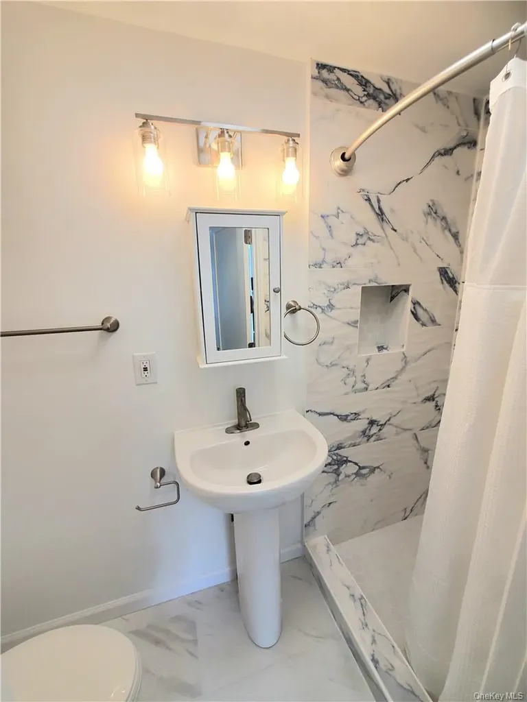 11 Franklin Avenue Pearl River NY 10965