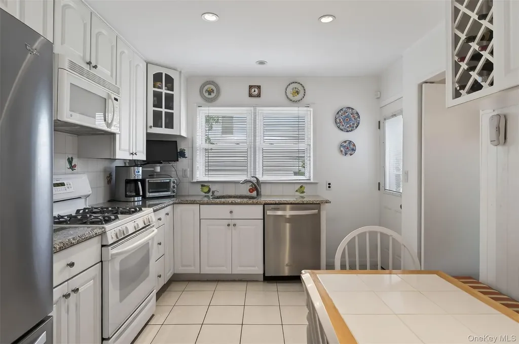 25 Frederick Lane Scarsdale NY 10583