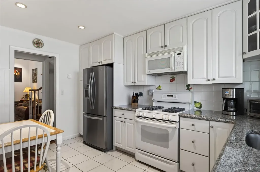 25 Frederick Lane Scarsdale NY 10583