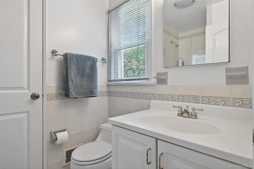 25 Frederick Lane Scarsdale NY 10583