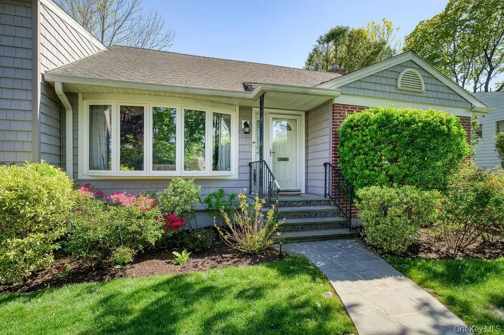 25 Frederick Lane Scarsdale NY 10583