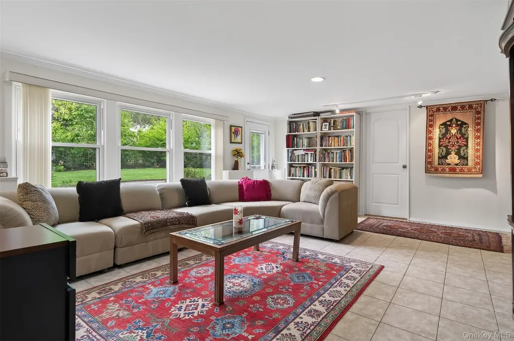 25 Frederick Lane Scarsdale NY 10583