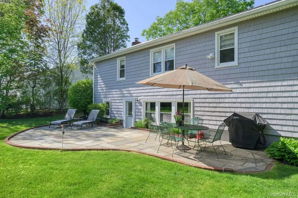 25 Frederick Lane Scarsdale NY 10583