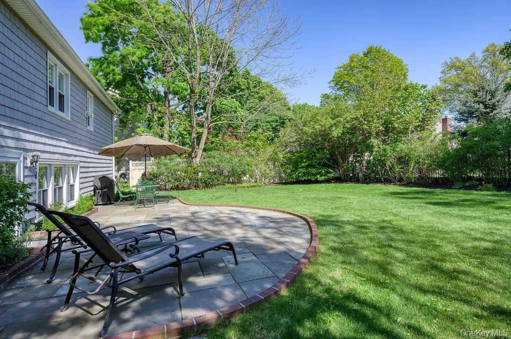 25 Frederick Lane Scarsdale NY 10583