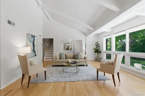 67 Old Country Road New Rochelle NY 10804