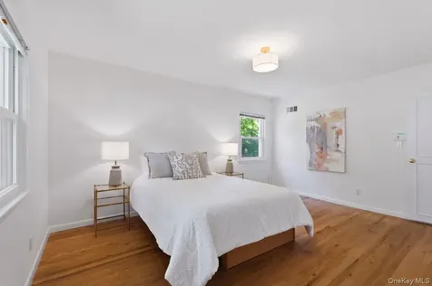 67 Old Country Road New Rochelle NY 10804