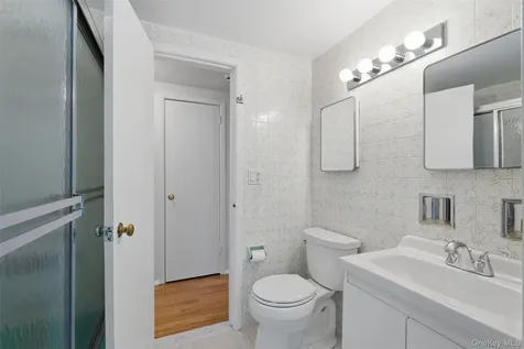 67 Old Country Road New Rochelle NY 10804