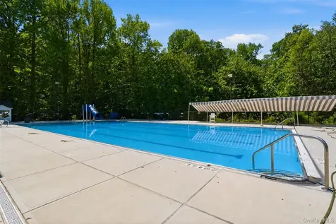 67 Old Country Road New Rochelle NY 10804