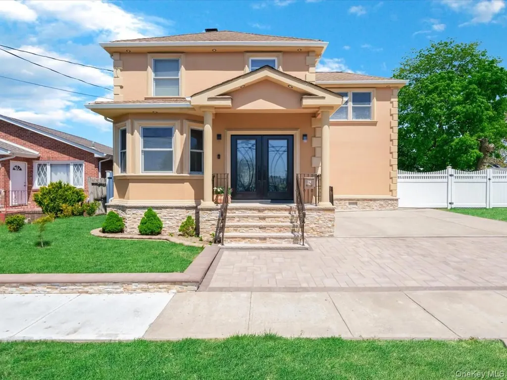 29 Colonial Avenue Freeport NY 11520