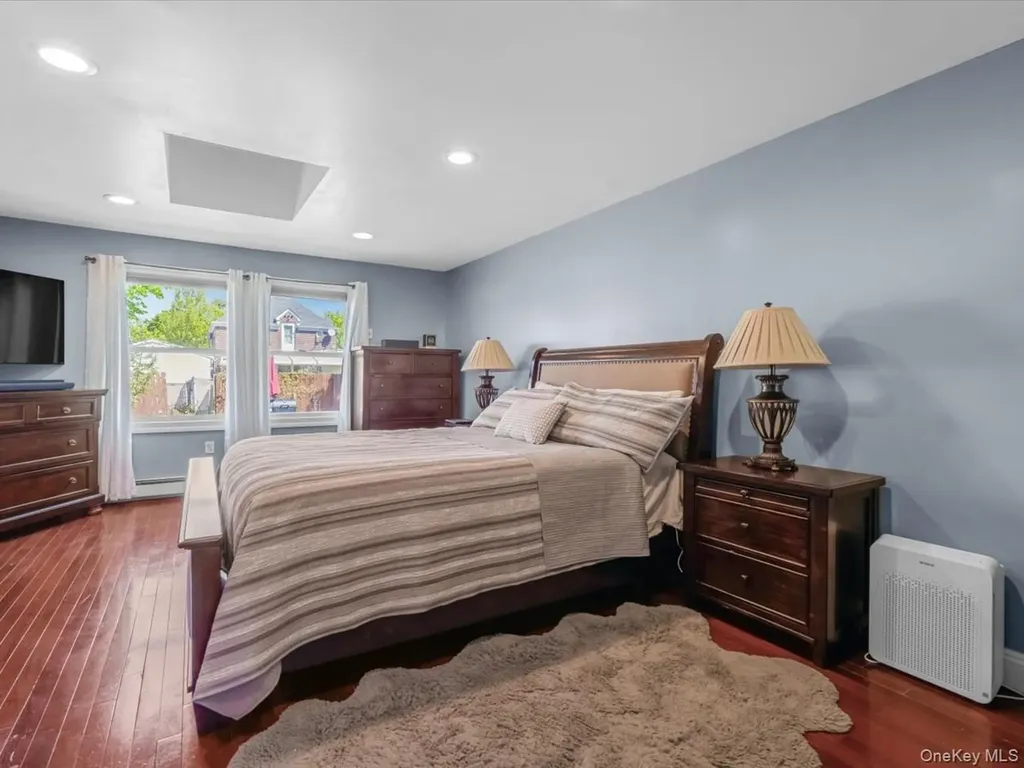 29 Colonial Avenue Freeport NY 11520
