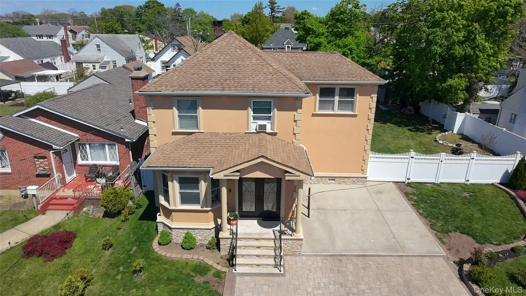 29 Colonial Avenue Freeport NY 11520