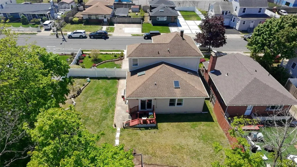 29 Colonial Avenue Freeport NY 11520