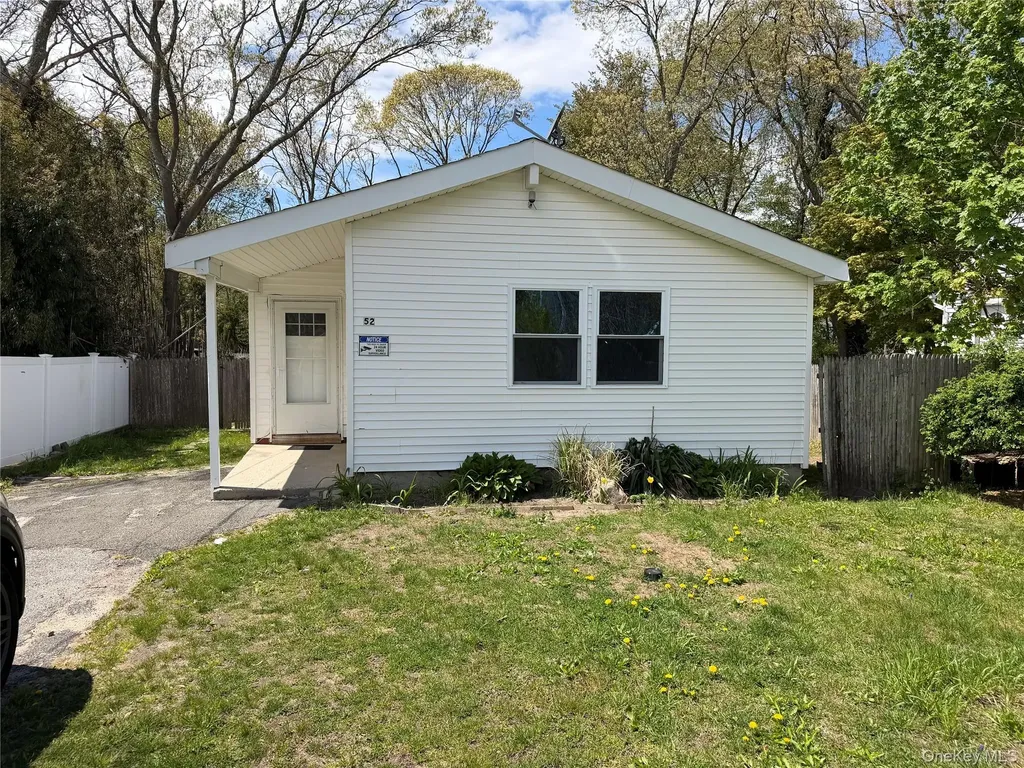52 Judith Drive Coram NY 11727