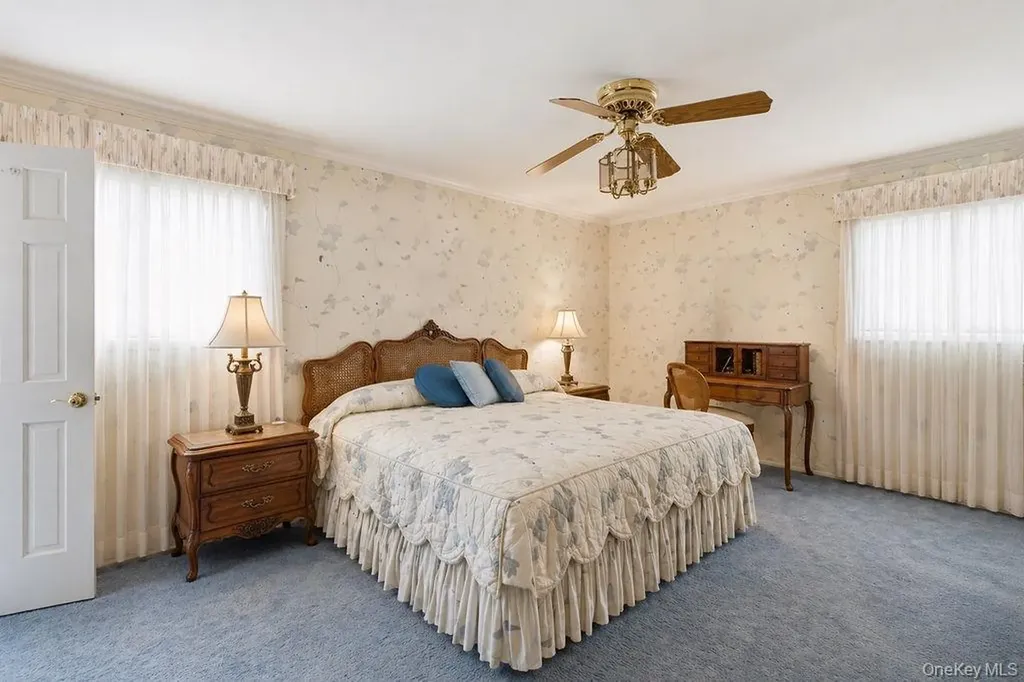 78-06 160th Avenue Howard Beach NY 11414