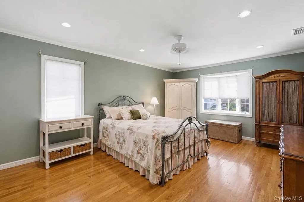 78-06 160th Avenue Howard Beach NY 11414