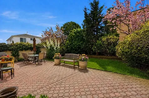 78-06 160th Avenue Howard Beach NY 11414