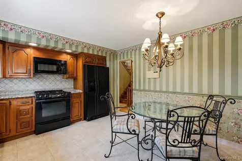 78-06 160th Avenue Howard Beach NY 11414