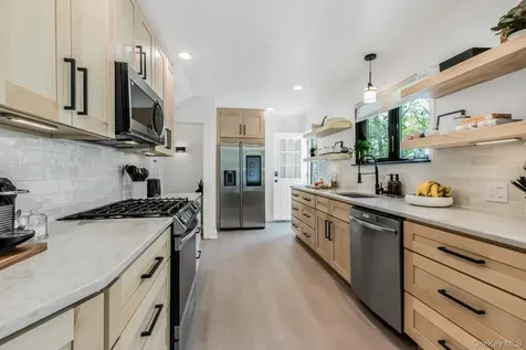 209 Storer Avenue New Rochelle NY 10801