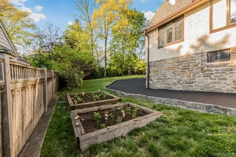 209 Storer Avenue New Rochelle NY 10801