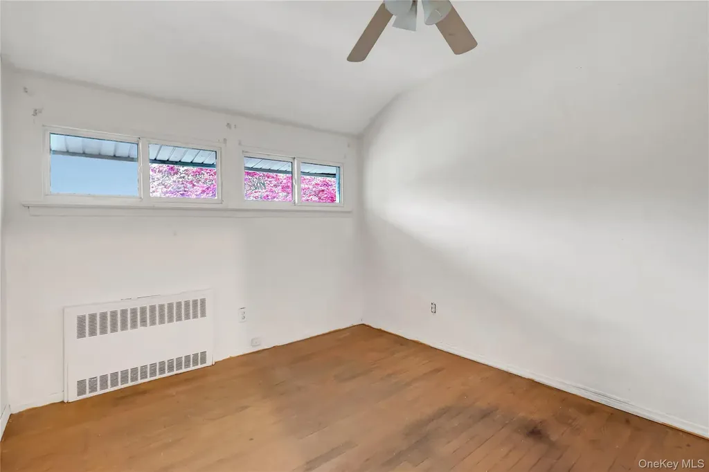 256 Vanderbilt Avenue Brentwood NY 11717