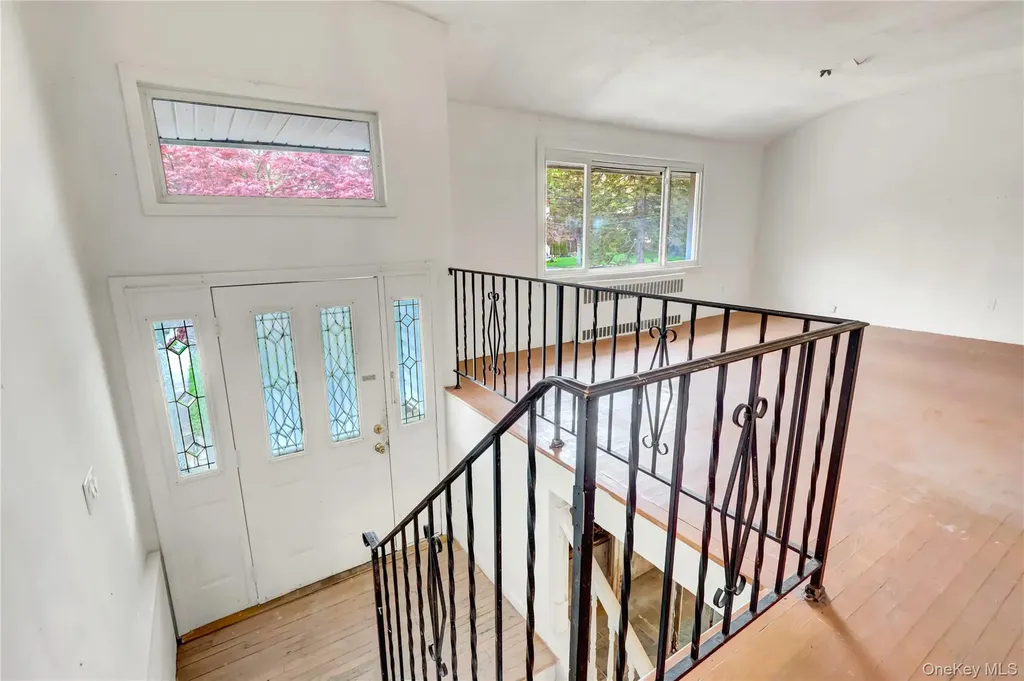 256 Vanderbilt Avenue Brentwood NY 11717