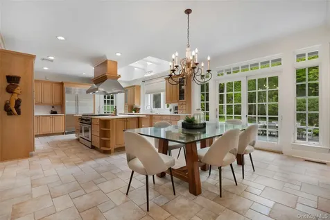 127 Boutonville Road Pound Ridge NY 10576