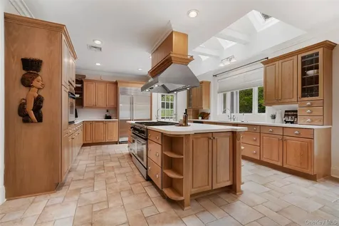 127 Boutonville Road Pound Ridge NY 10576
