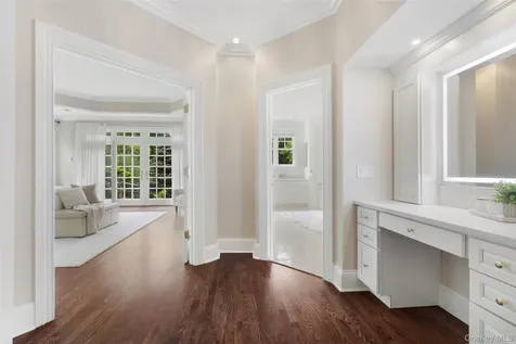 127 Boutonville Road Pound Ridge NY 10576