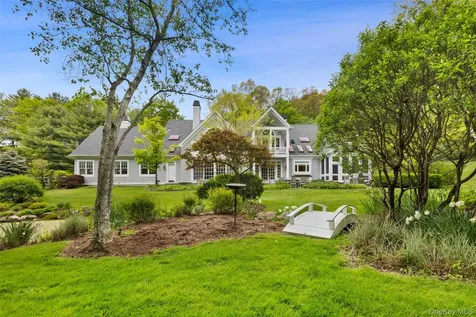 127 Boutonville Road Pound Ridge NY 10576