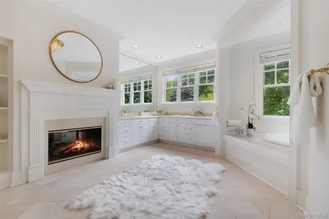 127 Boutonville Road Pound Ridge NY 10576