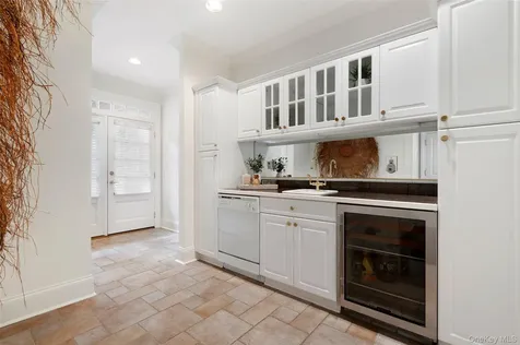 127 Boutonville Road Pound Ridge NY 10576