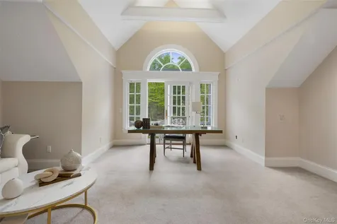 127 Boutonville Road Pound Ridge NY 10576