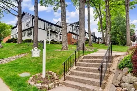 129 Parkside Drive Suffern NY 10901