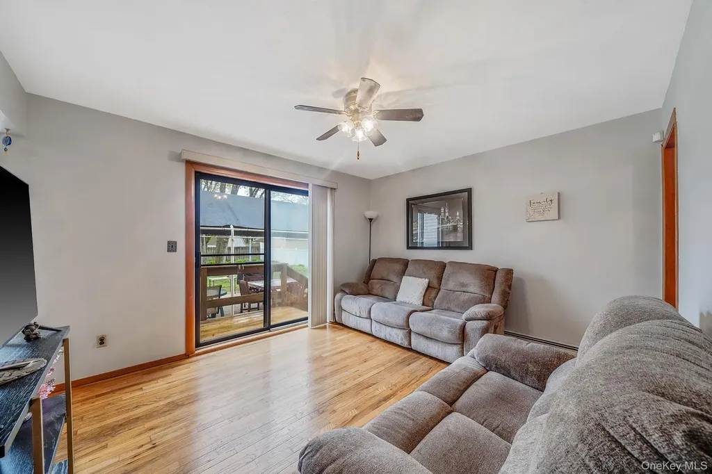 15 Brandywine Drive Mastic NY 11950