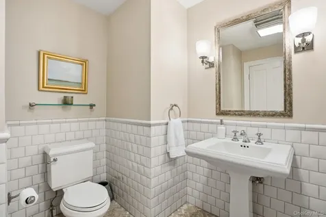 40 Algonquin Drive Chappaqua NY 10514